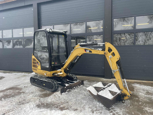 CAT 301.7D Minigraver