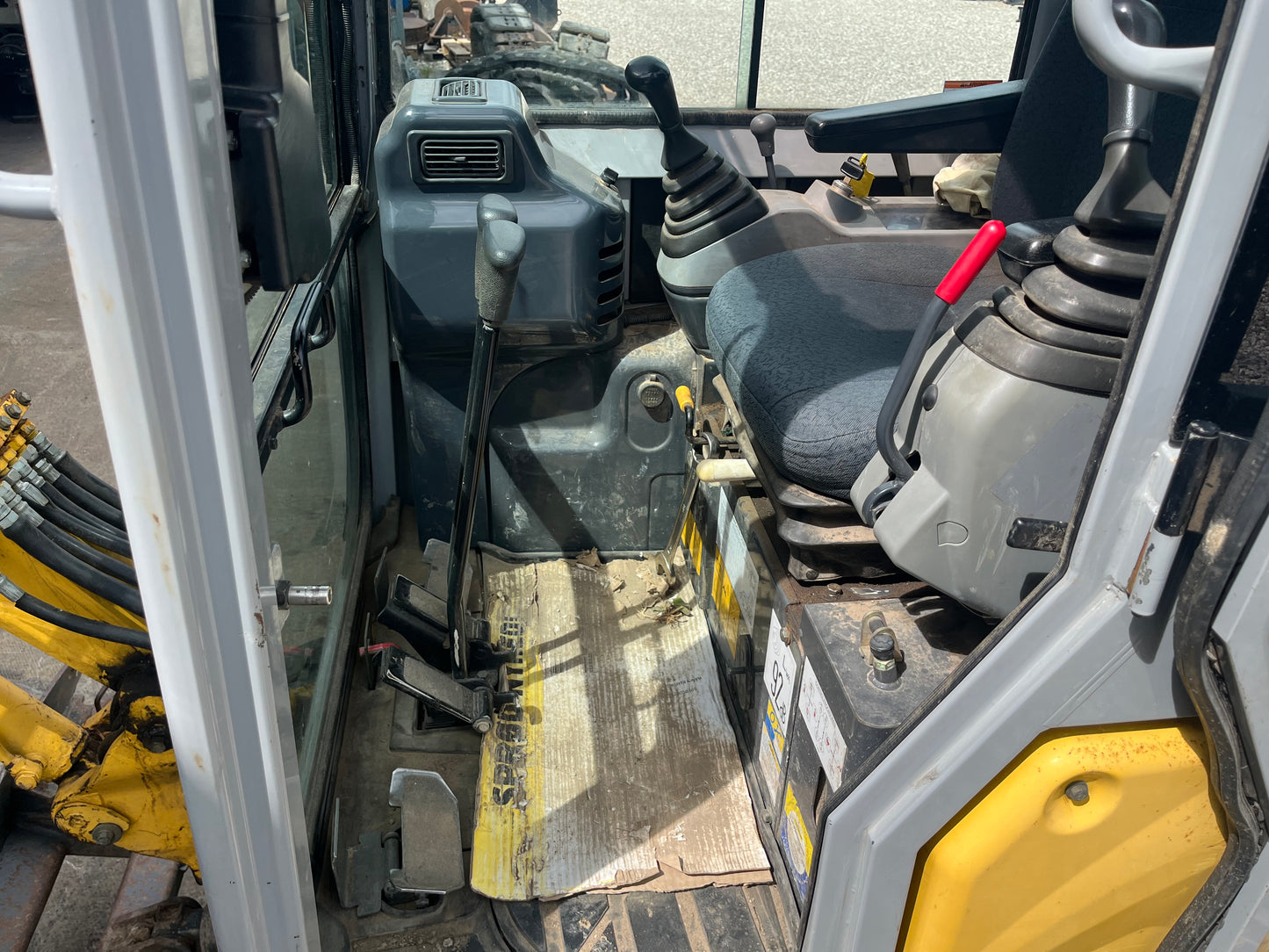 New Holland E18SR