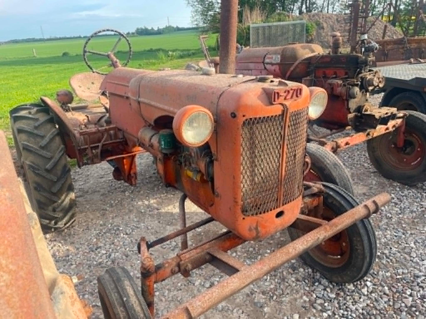 Ladefund Traktor Allis-Chalmers D-270