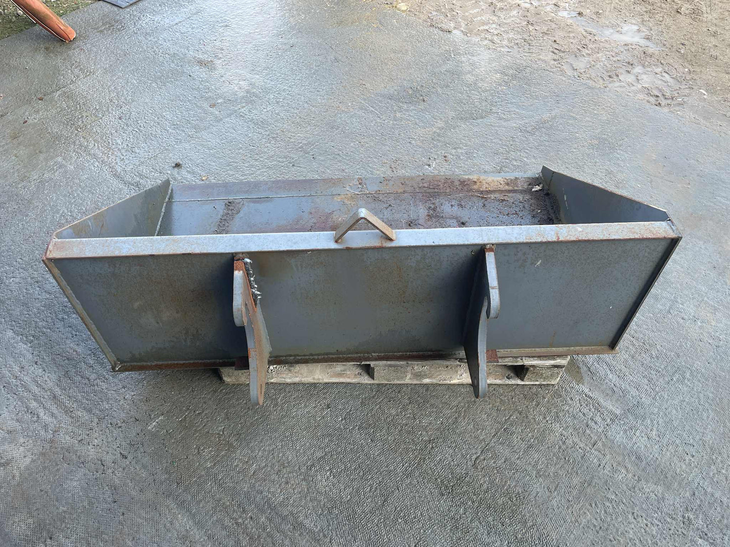 ---SOLGT----Div Redskaber til minilæsser eller traktor