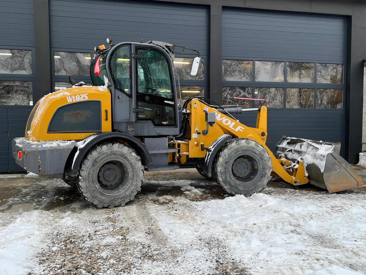 --SOLGT-- Wolf WL825 6 tons