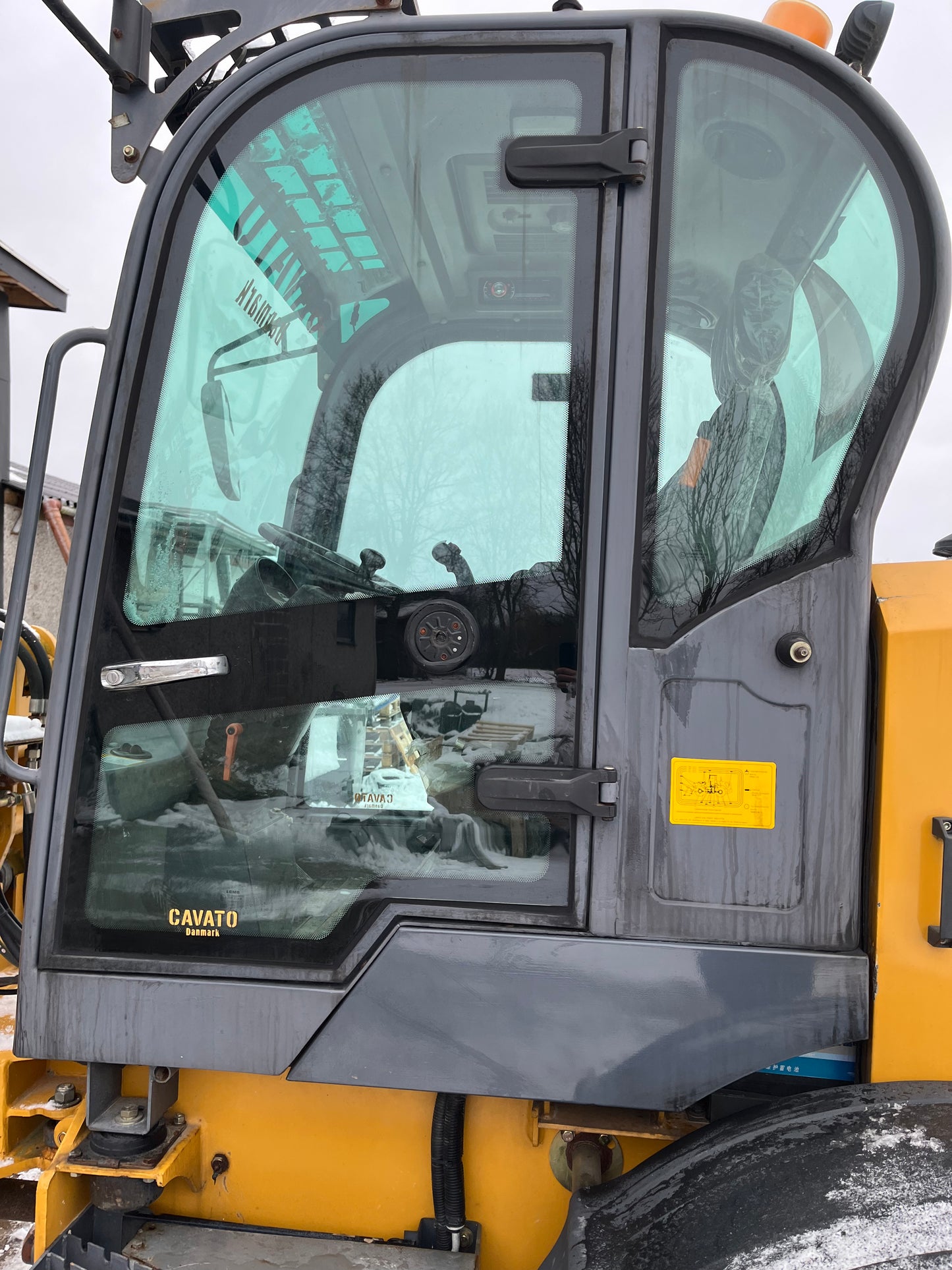 --SOLGT-- Wolf WL825 6 tons